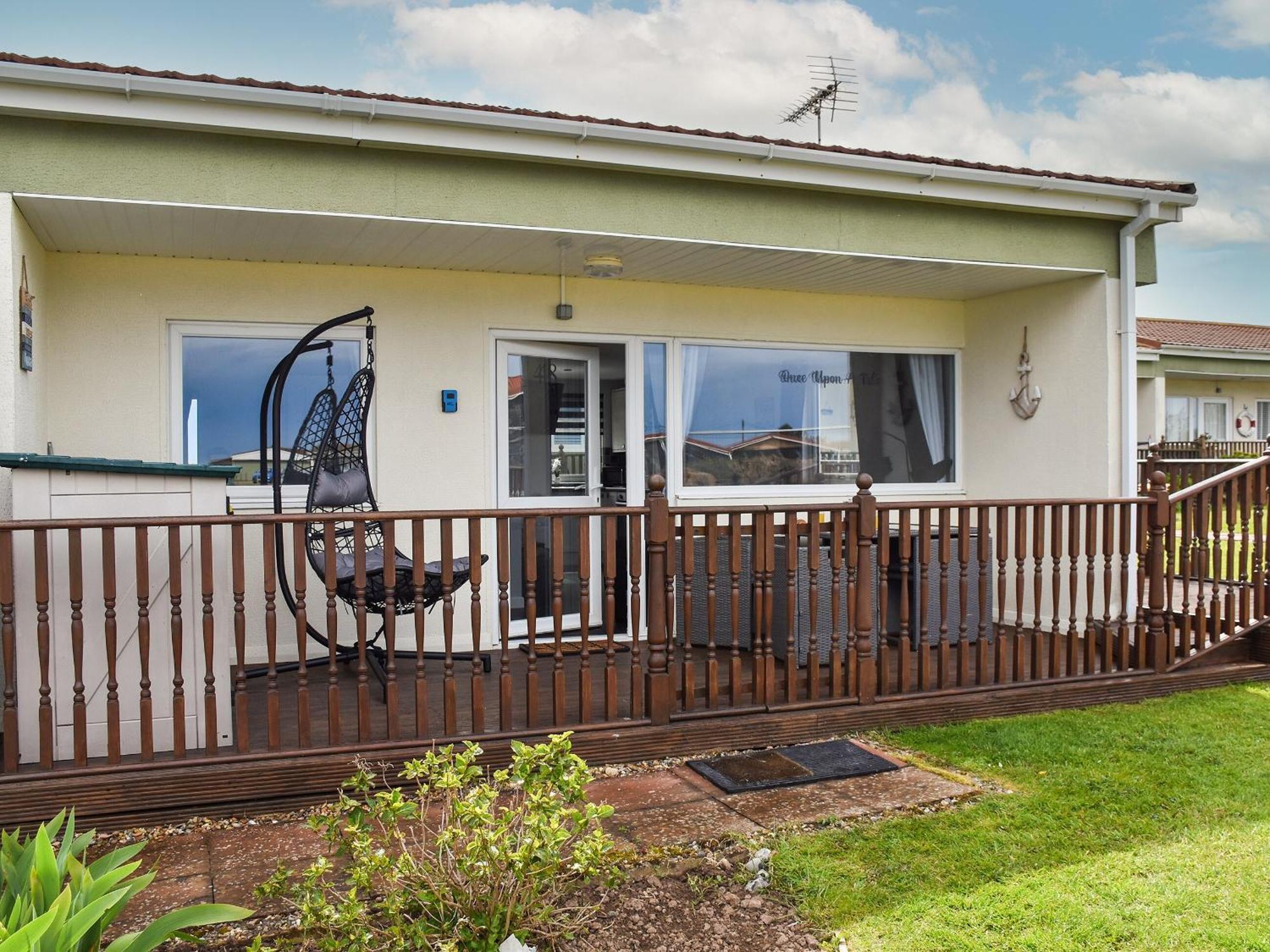 Once Upon A Tide Villa Bacton  Екстериор снимка