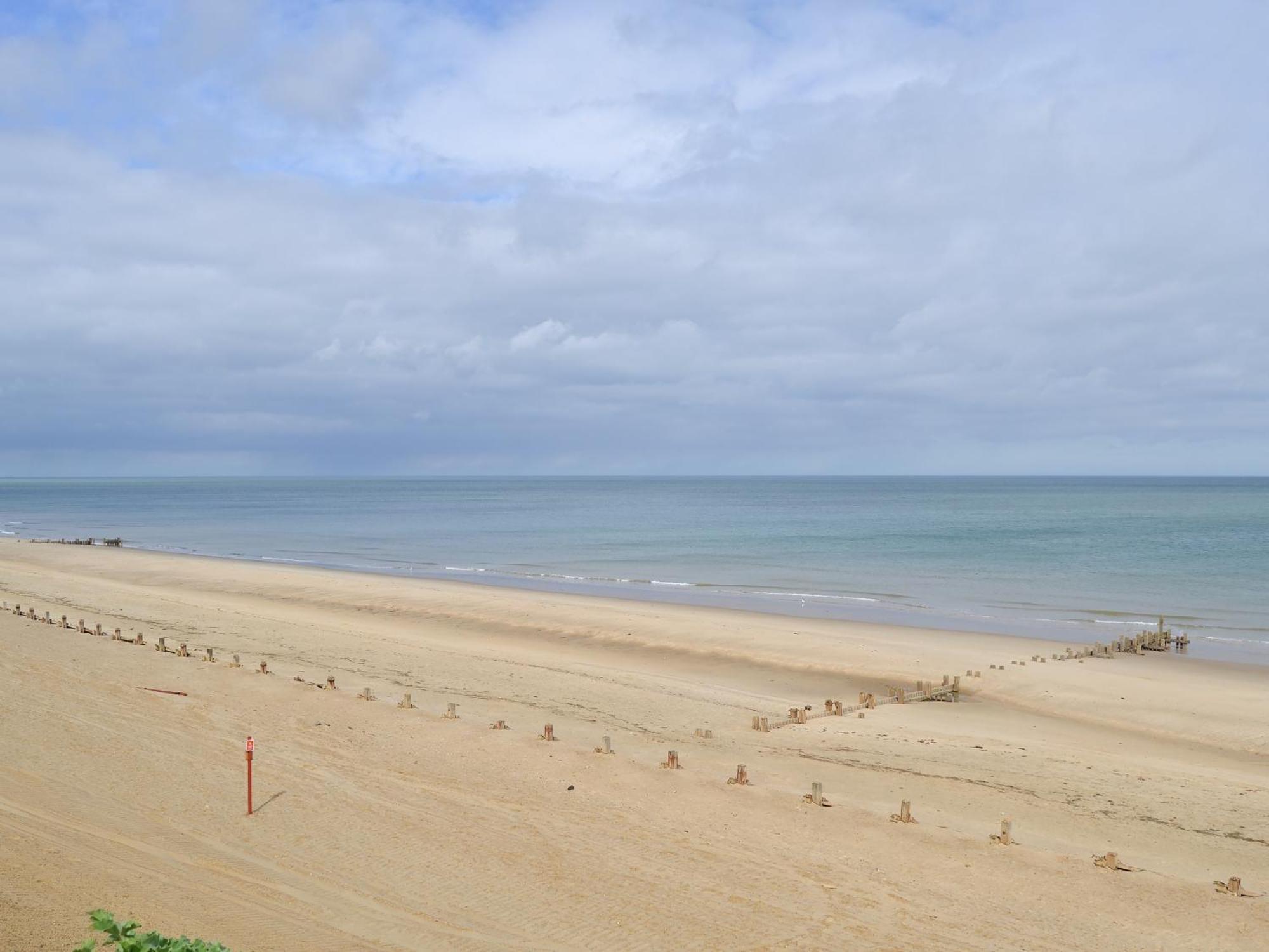 Once Upon A Tide Villa Bacton  Екстериор снимка